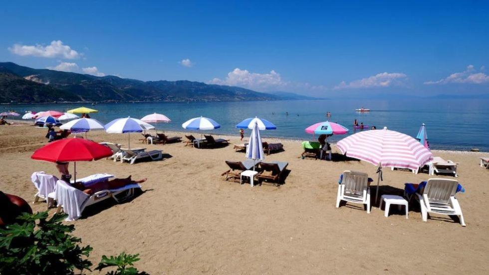 Sirena Hotel Tushemisht Εξωτερικό φωτογραφία
